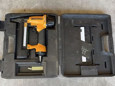 Bostitch Smart Point Brad Nailer Kit with Case
