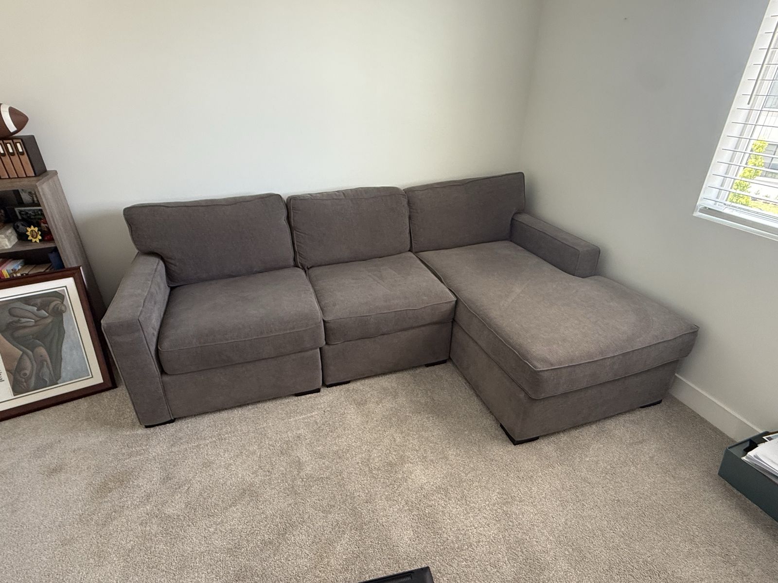 Couch w/chaise