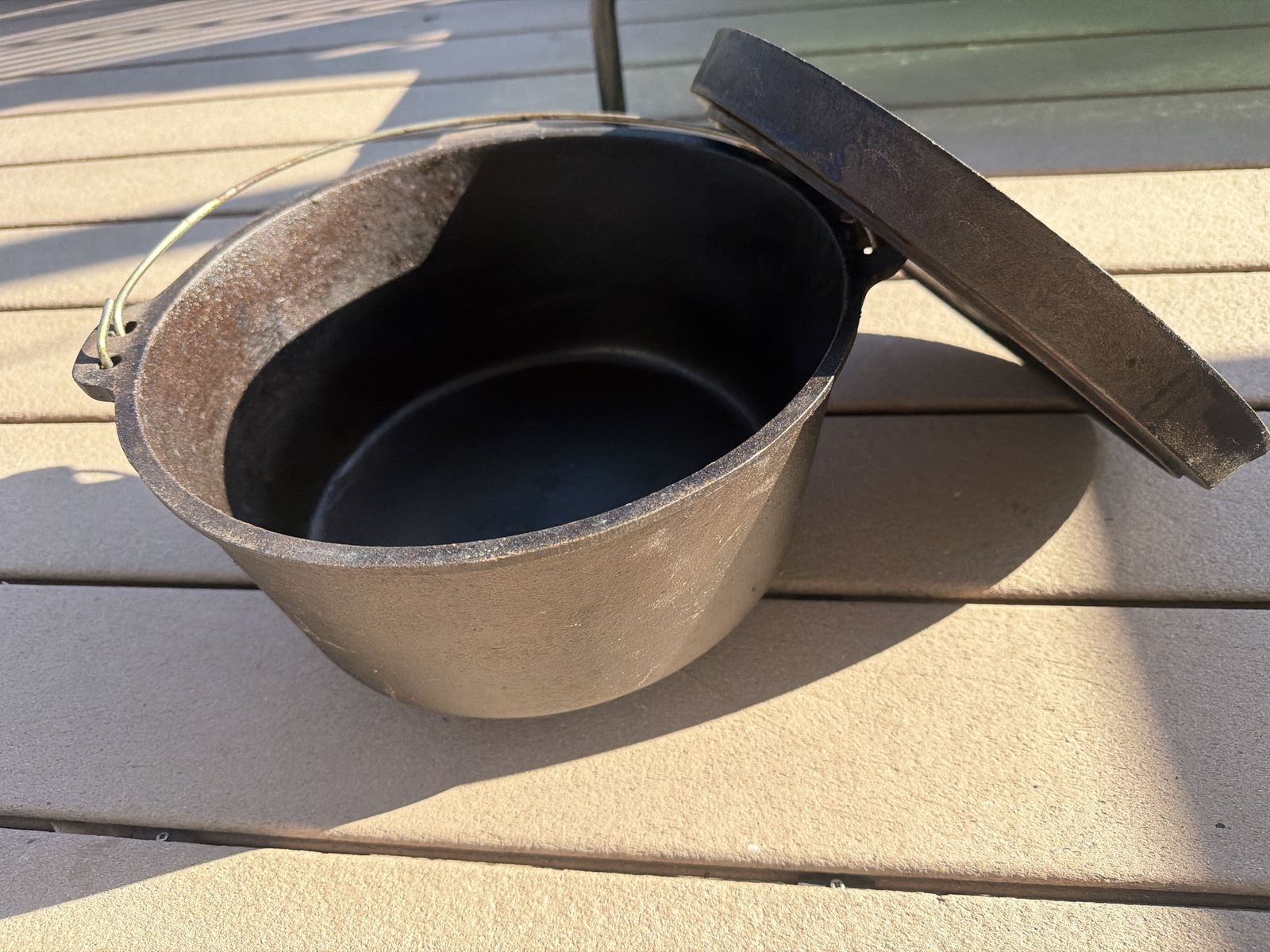 American Outback wfs cast iron 12 deep Dutch oven