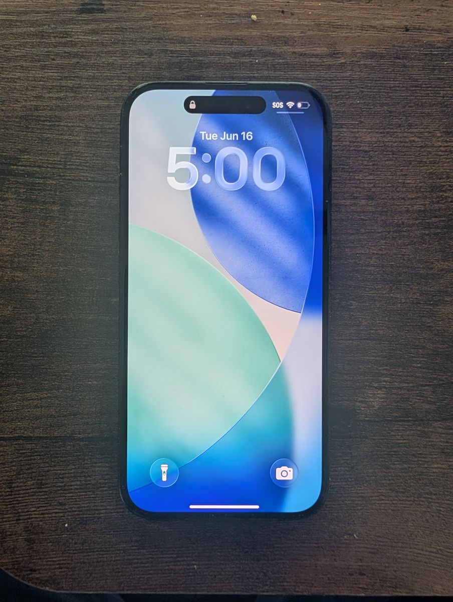 iPhone 16