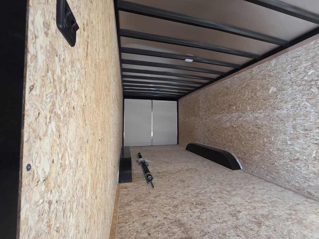 Main image 6
