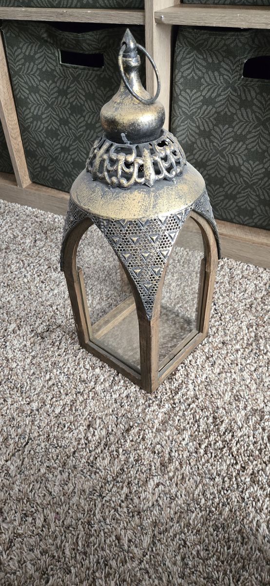Vintage Lantern Decor