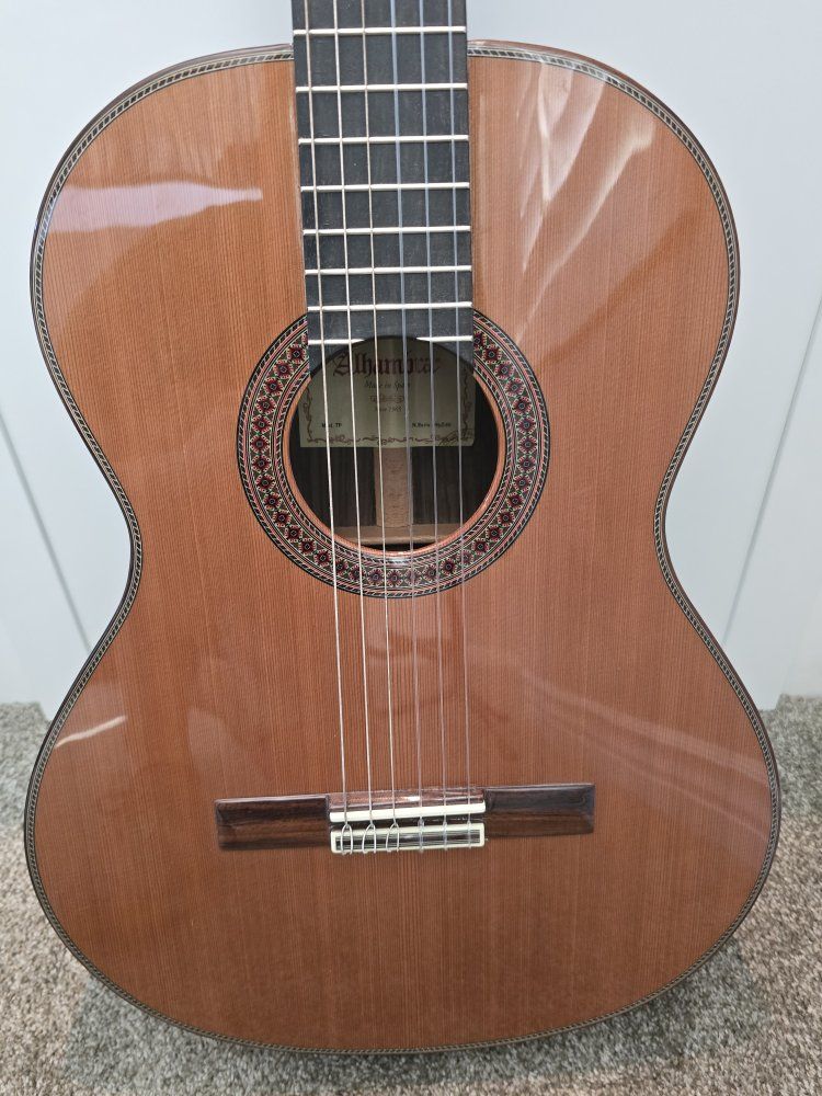 Main image 4