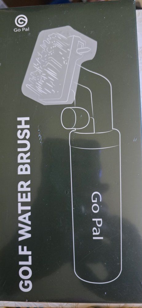 Golf Water Brush Club Cleaner with 4 oz Reservoir & Groove Needle