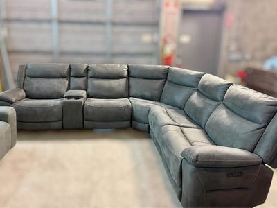 Power Reclining Sectional – MUST SELL THIS WEEKEND