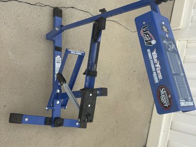Louisville Slugger Blue Flame Pitching machine