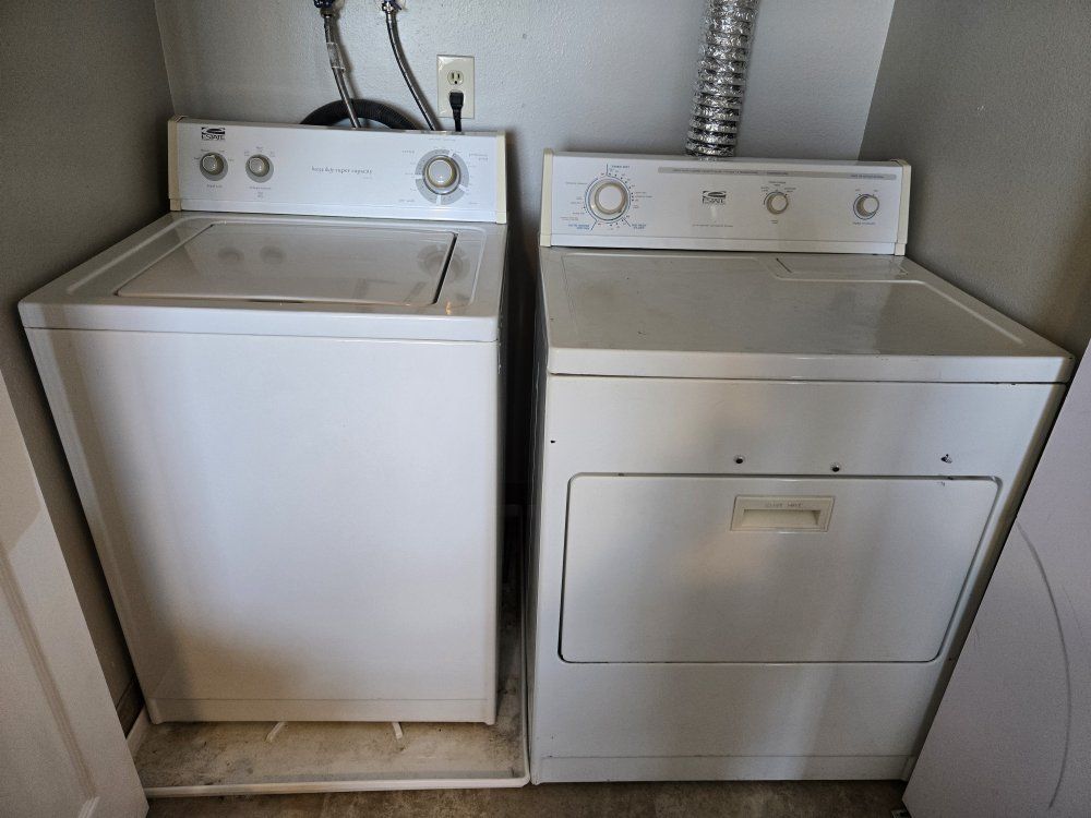 Estate Washer and Electric Dryer Set