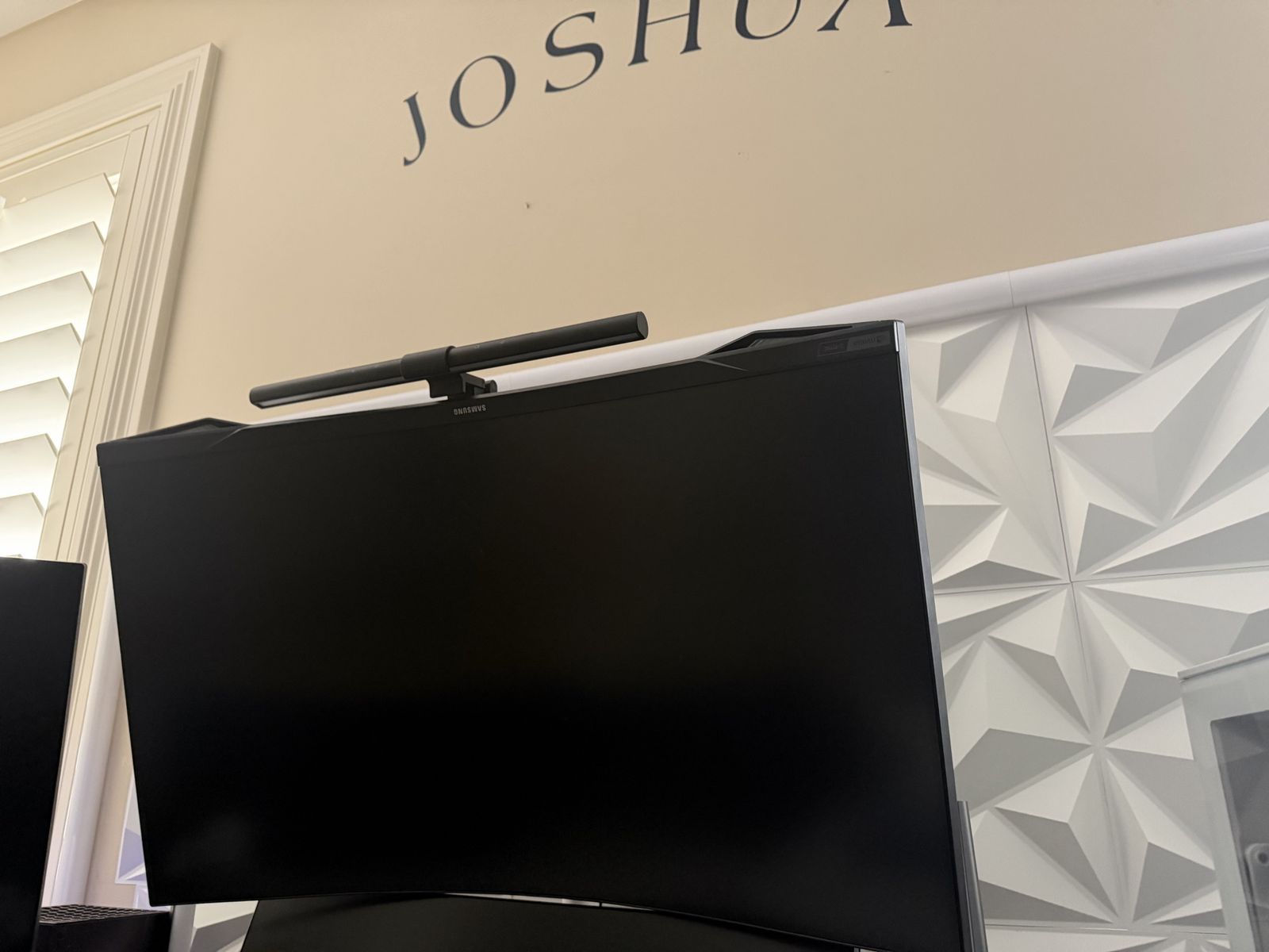 SAMSUNG 32” Odyssey G7 Series WQHD (2560x1440) Curved Gaming Monitor, 240Hz, 1ms, HDMI, G-Sync, FreeSync Premium Pro, LC32G75TQS