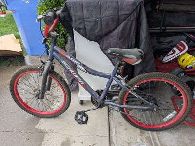 Schwinn Falcon 20-inch Kids' Mountain Bike - Red/Blue, Front Suspension