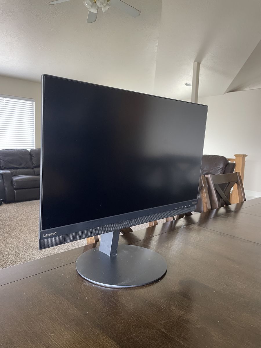 Lenovo Monitor – Great Condition | Rotating Stand