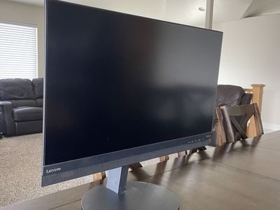 Lenovo Monitor – Great Condition | Rotating Stand