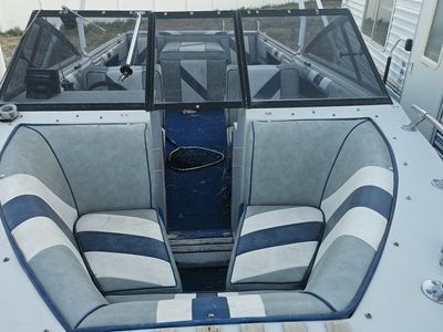 1989 hydro swift open bow