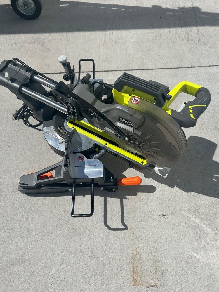 RYOBI TSS103 10 INCHES 15AMP SLIDING MITER SAW