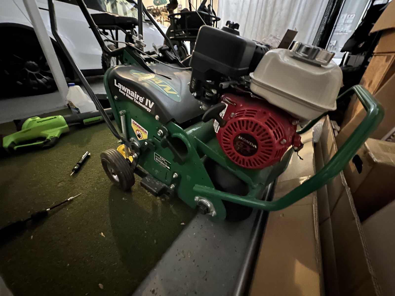 Ryan Lawn Aerator Lawnaire 4 Easy Steer Technology