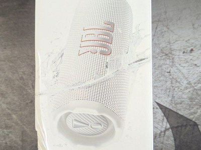 JBL Flip 7 Bluetooth speaker