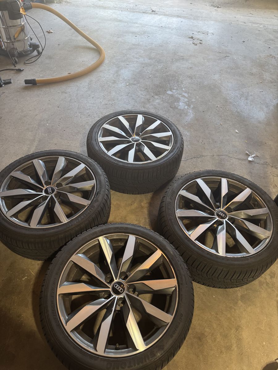 18x8" Audi Wheels with 245/40/18 5x112. Decent tread