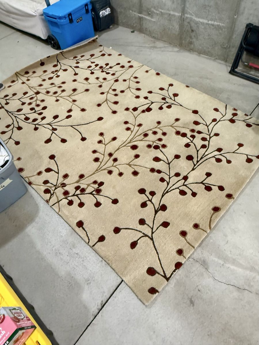 6’x9’ Rug