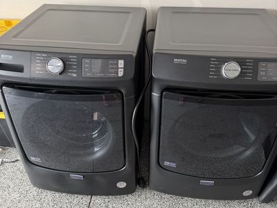 Maytag Washer And dryer Set