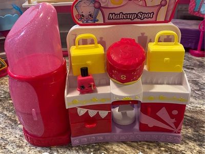 PRICES ON PHOTOS: Shopkins