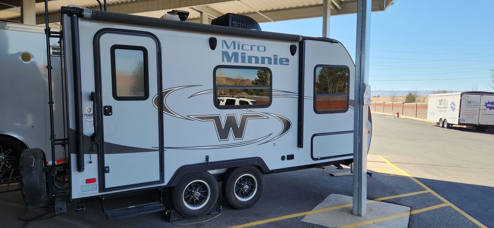 Micro Mini Travel Trailer 1706FB