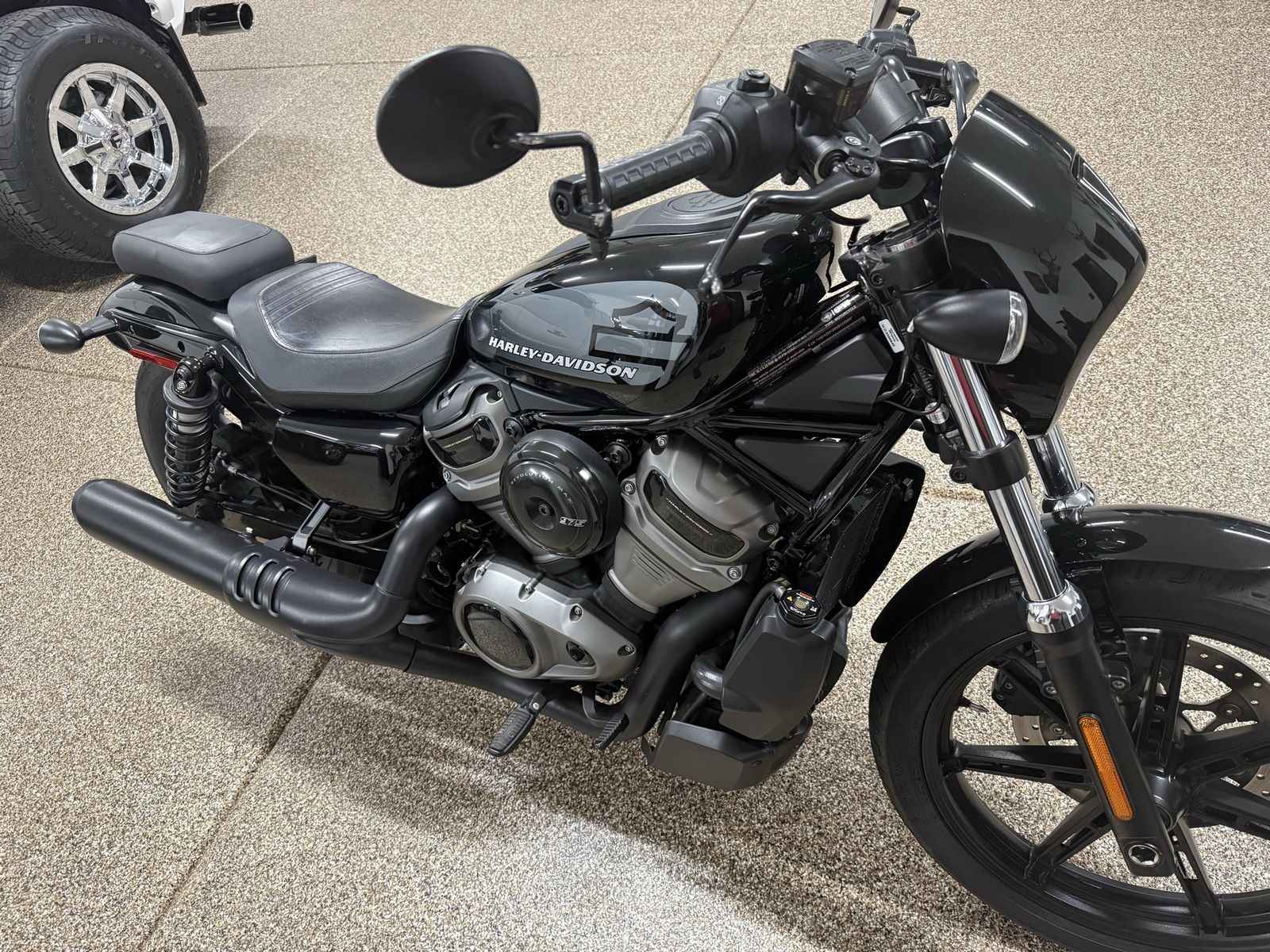 Harley Davison Nighter motorcycle