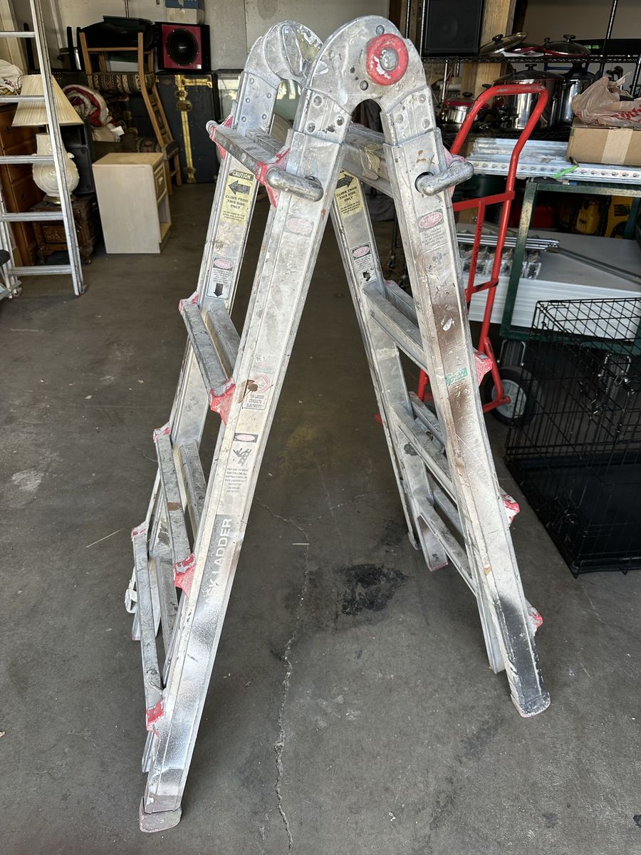 FRANKLIN 17 ft. Reach, Type IA, 300 lb. Multitask Ladder