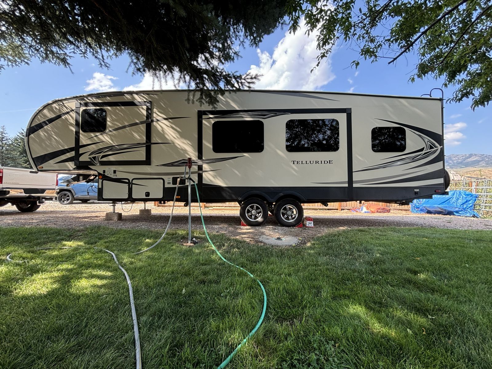 Starcraft Telluride Fifth Wheel 296BHS