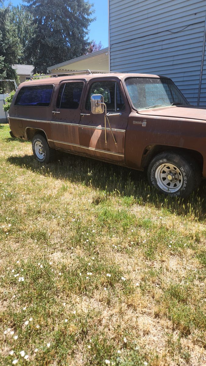 1980 1/2 ton suburban
