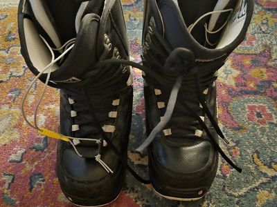 Burton Tribute Men's Snowboard Boots - Black, White, Size 11 US
