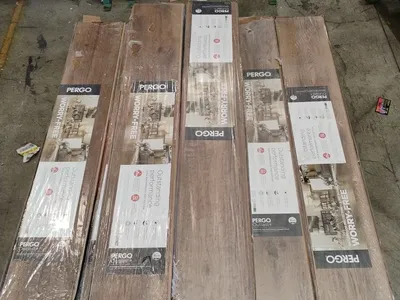 Pergo Outlast Amber Hickory LVP Vinyl 7 Cases