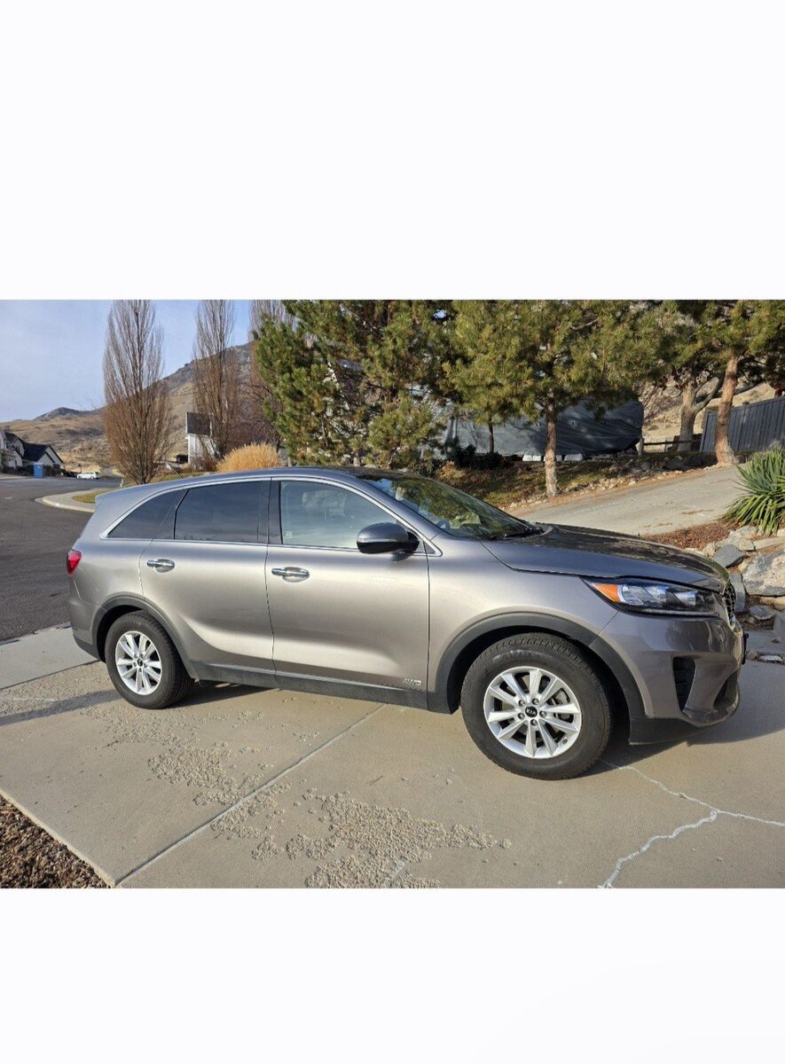 2019 KIA SORENTO LX V6