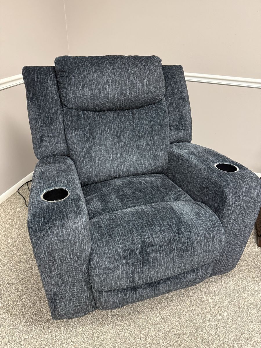 Ashley Firniture POWER Recliner - Like New