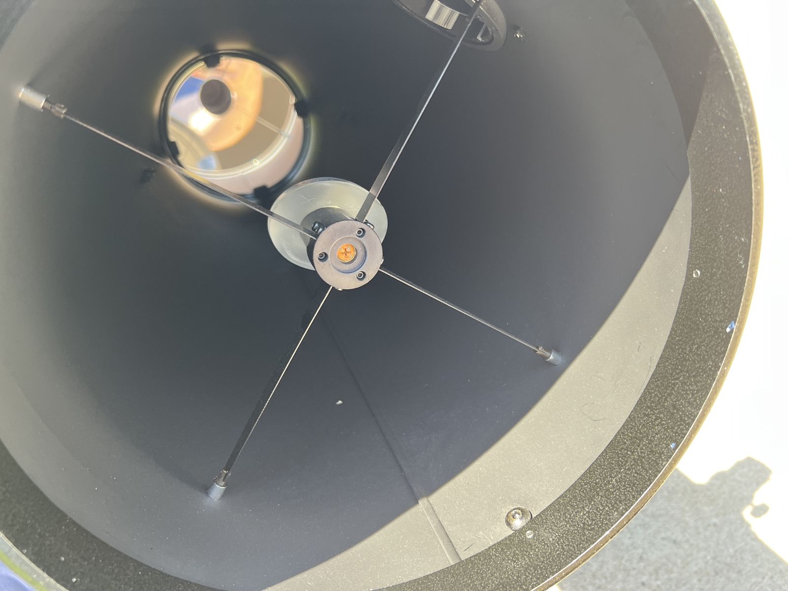 Main image 3