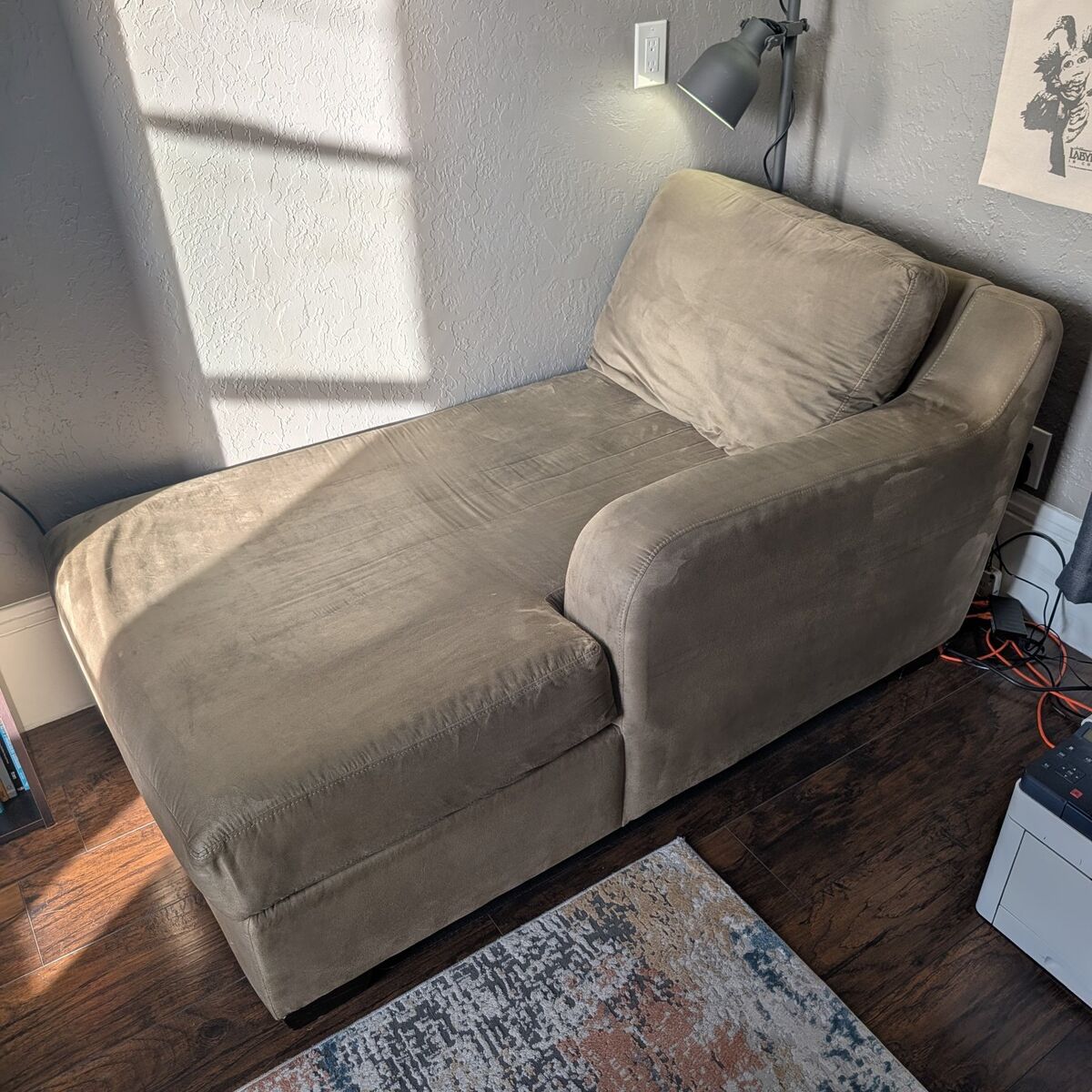 Lounge Chair (Chaise Lounge) Olive Green