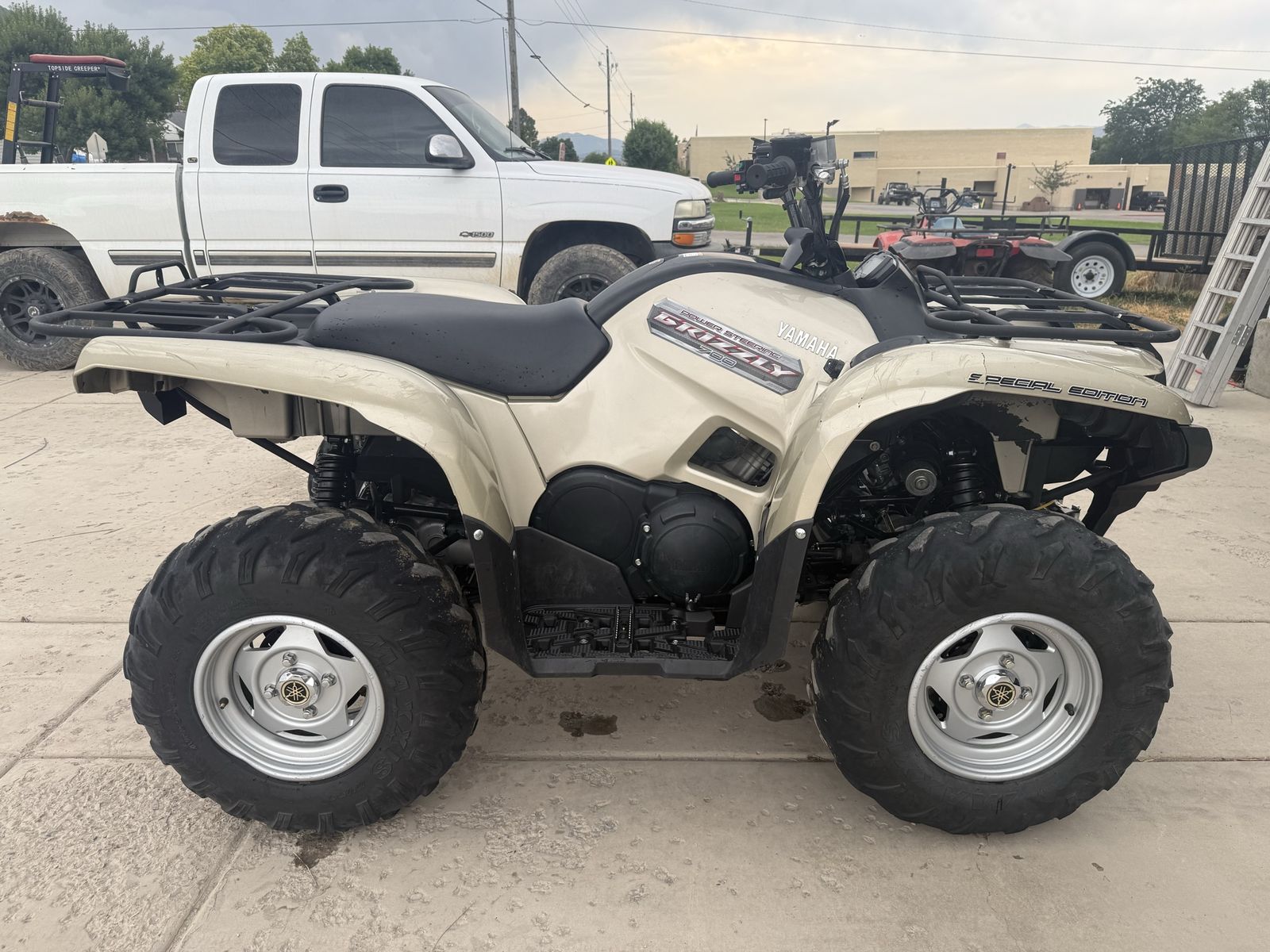 2012 Yamaha grizzly 700