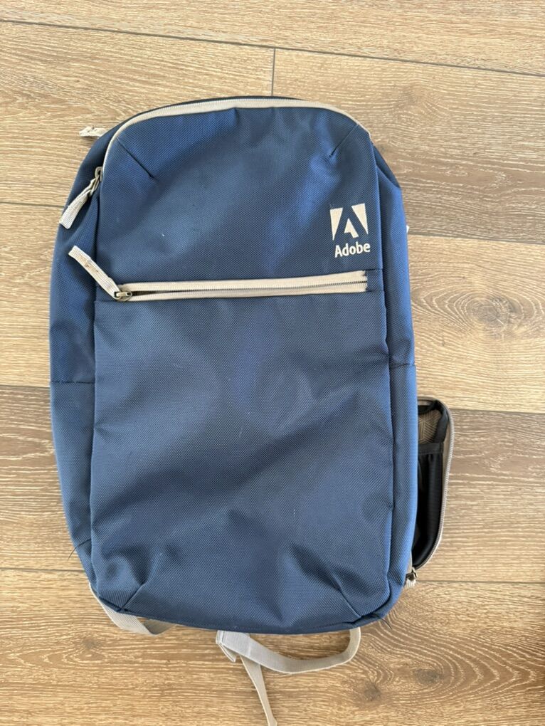Adobe Travel Backapck