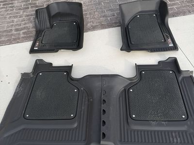 2026 GMC Denali Ultimate 3500 Floor Matts