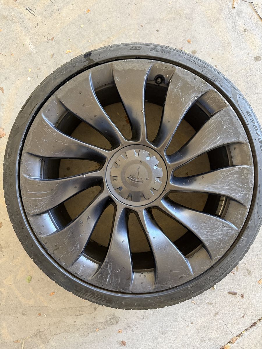 Tesla 20” Überturbine Wheels