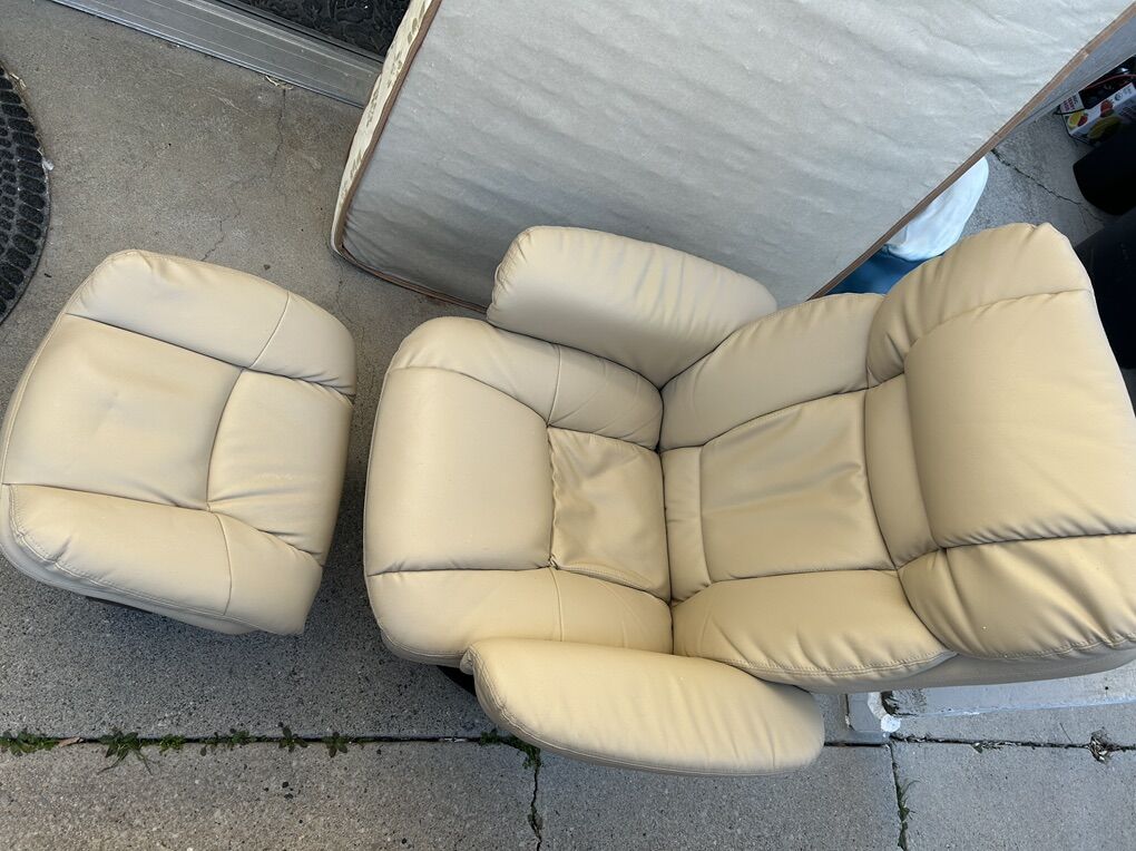 Swivel Recliner and Ottoman in Beige