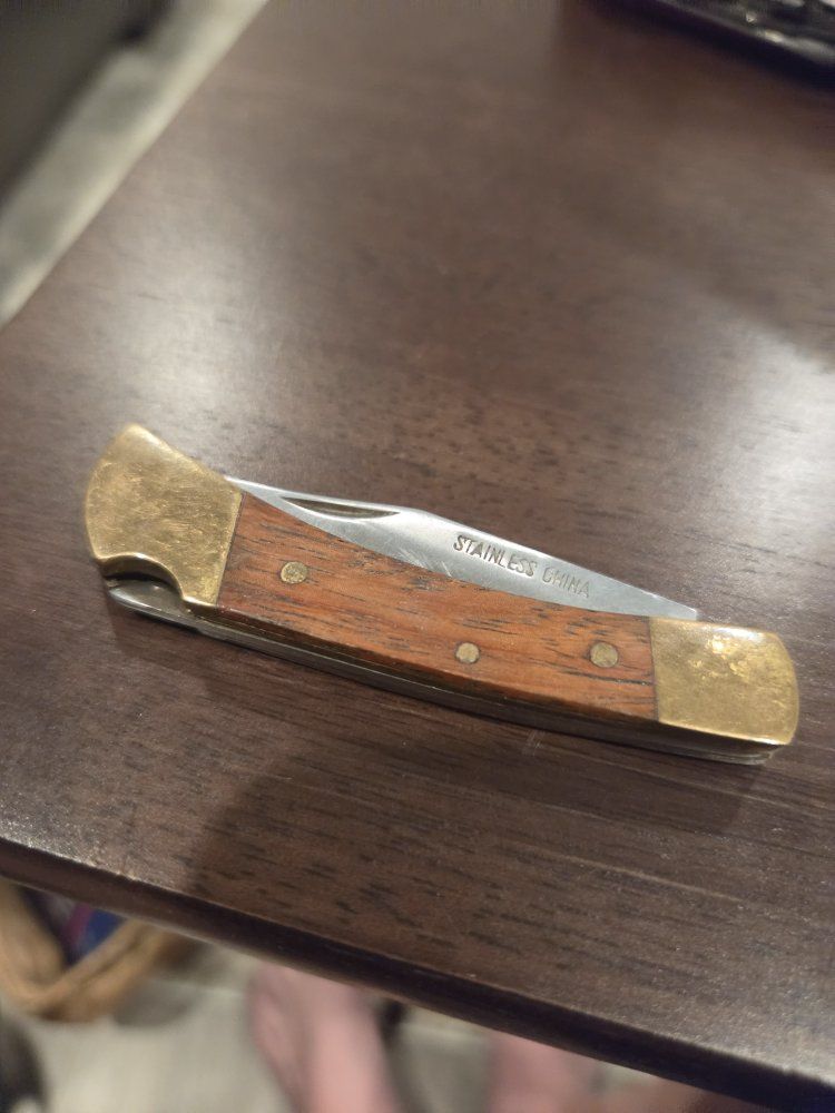 Vintage Style Stainless Steel Pocket Knife Folding Blade Wood Handle