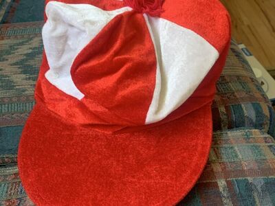 Red And White Hat With Pom Pom Halloween Costume