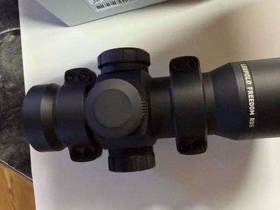 Leupold Freedom RDS 186280 1 MOA Dot CDS Red Dot Sight with Mount
