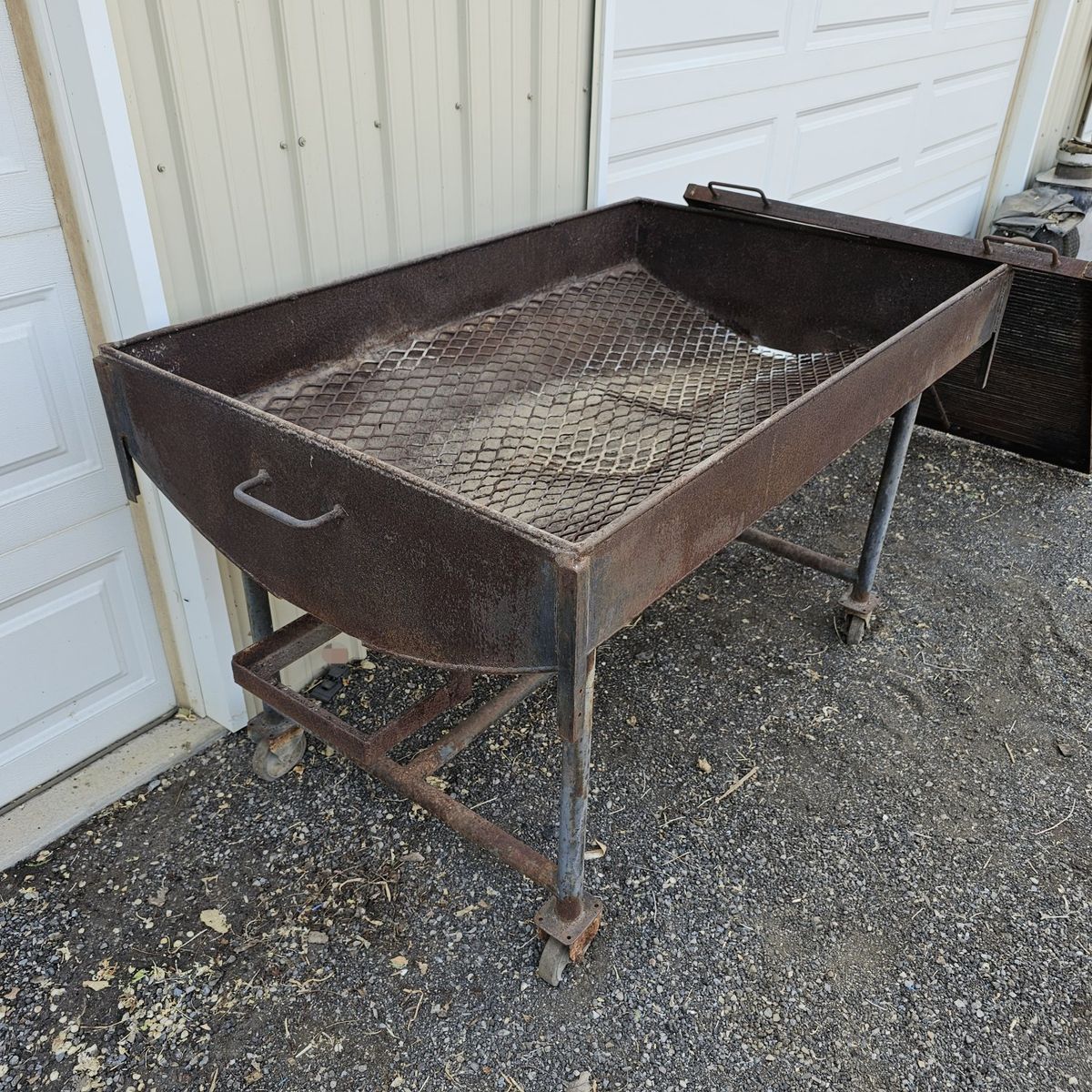 Main image 18