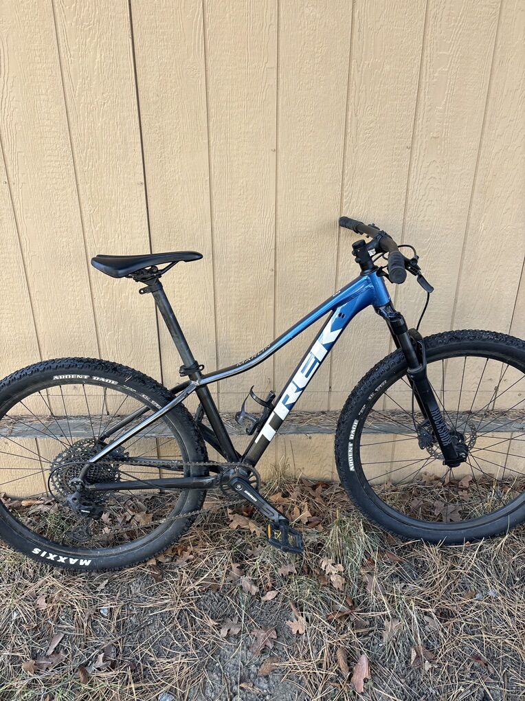 Trek marlin 8 small 27.5
