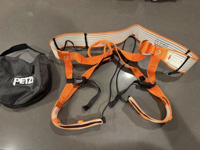 PETZL ALTITUDE HARNESS