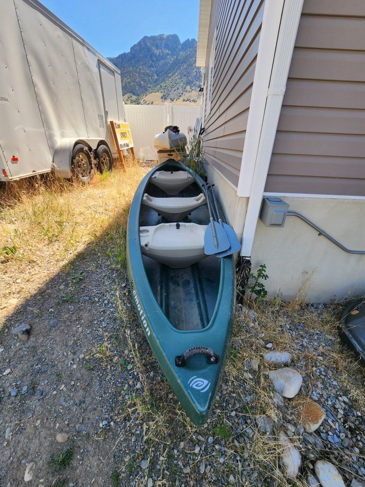 Emotion Wasatch 130 Canoe - Green, Includes 2 Lifetime Paddles, 3 Person