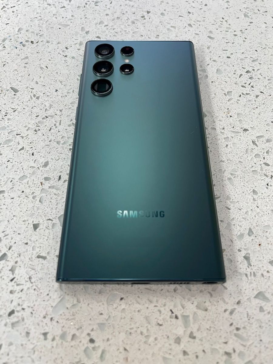 Samsung Galaxy S22 Ultra 5G 512GB - Unlocked