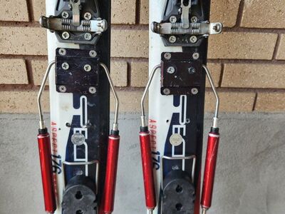 Black Diamond Aspect with Telemark Tech system bindings