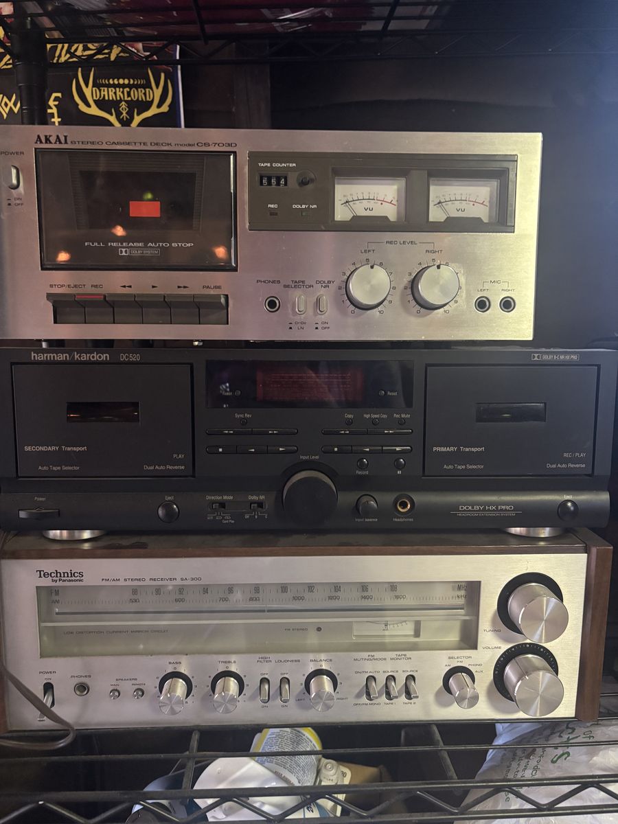 Vintage audio equipment and guitar gear