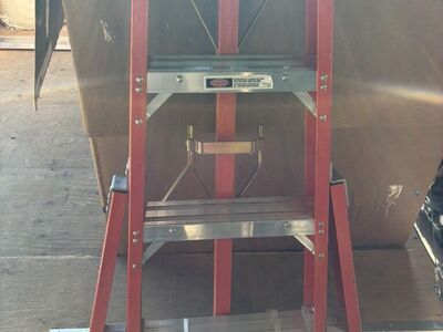 Werner 4' Tripod Ladder New